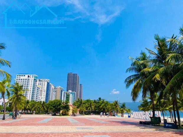 Đất 2 mặt tiền đường Võ Văn Kiệt, cách biển Mỹ Khê 800m. Đất xây cao tầng.