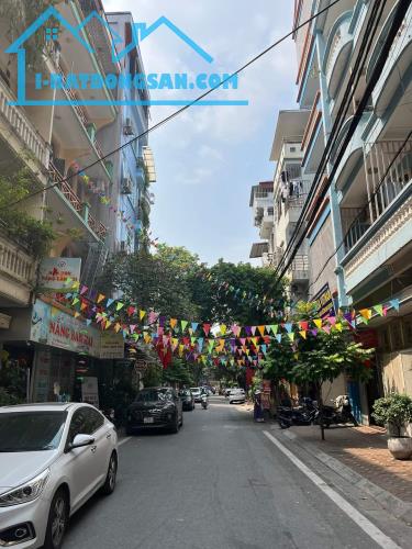 PHÂN LÔ PHẠM TUẤN TÀI - VỈA HÈ - HAI Ô TÔ TRÁNH NHAU - KINH DOANH ĐỈNH - Ở SƯỚNG.