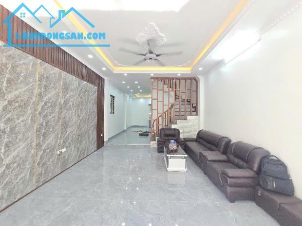 CHÍNH CHỦ GỬI BÁN CĂN NHÀ TẠI LIÊN NINH ĐỐI DIỆN TRƯỜNG TẠ HOÀNG CƠ 45M2 5TANG - 1