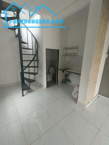 Thua cổ phiếu bán dãy trọ gần ĐH IUH,86m2, Giá 3tỷ488, Nguyễn Tư Giản, SHR, 12 phòng - 2