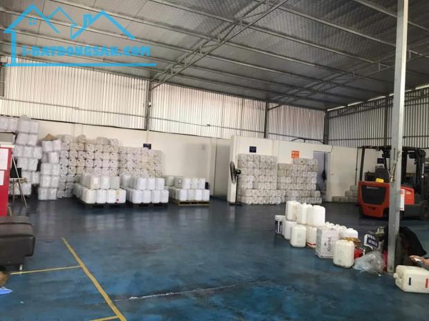 ♥️ CHO THUÊ KHO XƯỞNG 800M VEN TP BẮC NINH 
🔹 ĐIỆN 300KVA
🔹NỀN EPOXY XANH MƯỚT
🔹SẴN