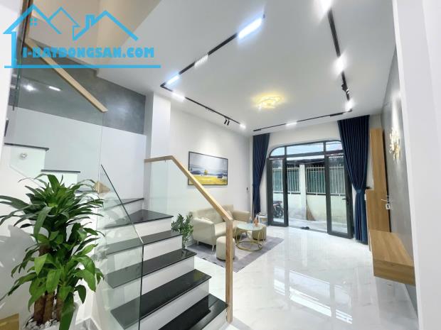 Bán nhà Lạc Long Quân P9, Tân Bình 58m2, HXH, 4 tầng, giá 5,2 tỷ TL - 2