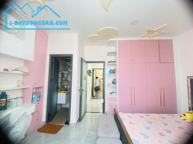 Gấp bán nhà Thủ Đức, 4 tầng, ô tô thông Mt Tam Bình, giá 7.2 tỷ, nền dt 92m2. - 1