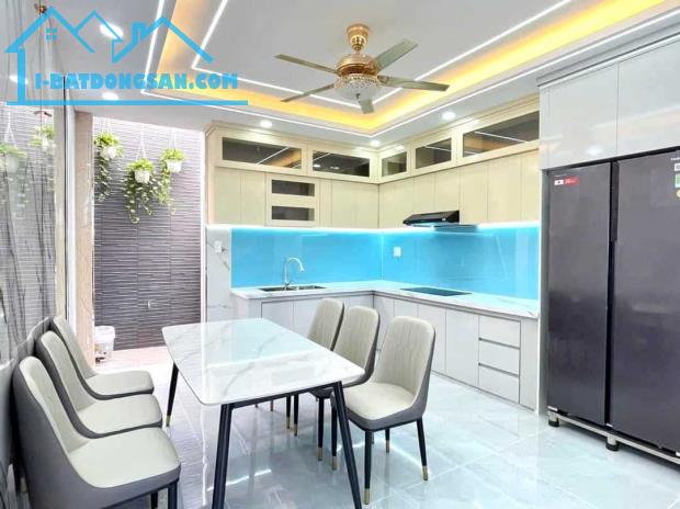 Siêu Phẩm cực đẹp Huỳnh Thị Hai, 60m2,6Tầng , Hẻm 5m Xe hơi ngủ trong nhà, full nọi Thất - 3