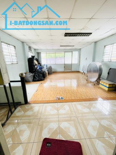 Bán nhà Mặt tiền Âu Dương Lân - Tạ Quang Bửu, giáp Q5, 600m2, 8/19x45m, 2T, 75 tỷ. - 3