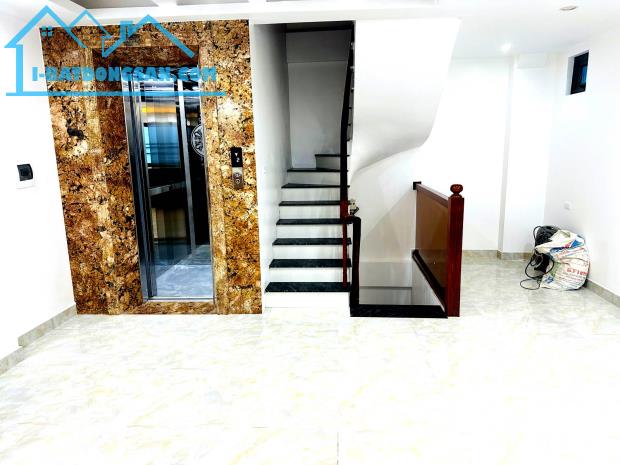 Nhà Đẹp, Gần Hồ, Phố Trần Hữu Tước, Đống Đa, 8 Tầng Thang Máy, MT 5m, Nhỉnh 13Tỷ. - 3