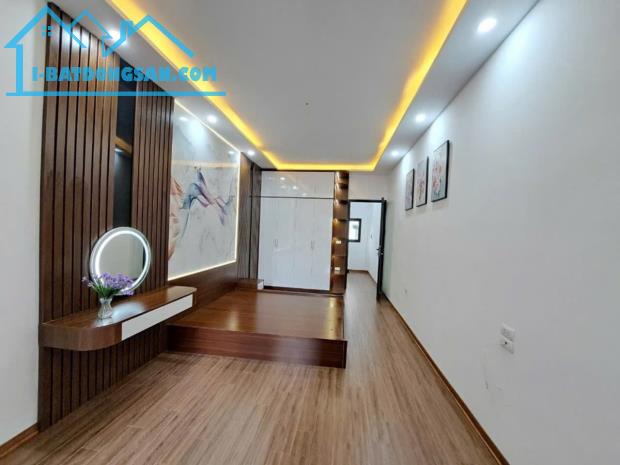 Bán nhà phố Nguyễn Văn Trỗi - Phương liệt , DT :38m2 , Giá Nhỉnh 7 tỷ , gần oto - 2