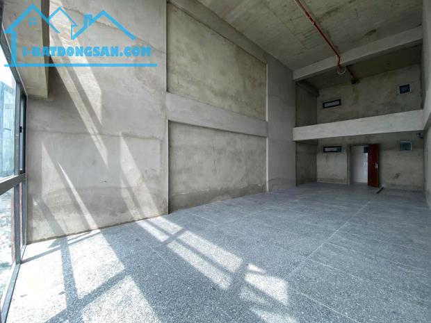 💥Sở hữu 1 siêu phẩm penthouse,đẹp, đẳng cấp và duy nhất tại thành phố biển Nha trang - 3