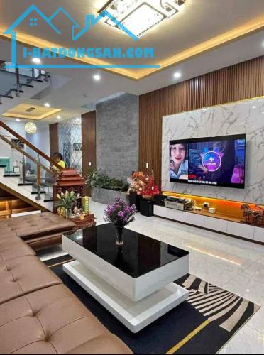 Chính chủ bán nhà Đại Mỗ, 48M 4 Tầng, 5 phòng, nội thất đẹp giá 7.5 tỷ - 2
