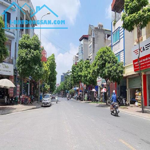 Bán đất trung tâm Gia Lâm, Hà Nội 123,45m2. 2 ô tô đậu cữa, vào nhà. 12 tỷ x. Lh - 1