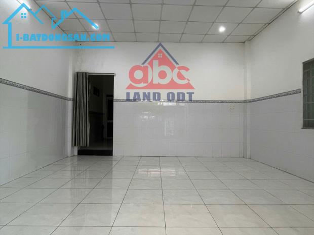 Bán nhà cấp 4 góc 2 mặt tiền, Trung Dũng, Biên Hòa, 69m2, giá 2 tỷ 200.