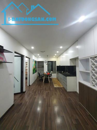 Cho thuê căn hộ phố Kim Mã, Ba Đình, 75m2, 2 ngủ, đẹp, 12.5 triệu/th