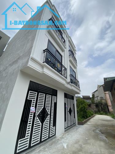 Bán nhà 3 tầng, 33m2, giá 2.08 tỷ, 10m ra đường ô tô, gần cầu Mai Lĩnh. 0966929600 - 3