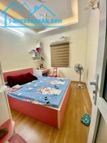 Hiếm_ Ô tô đỗ cửa, 15m ra phố_ Dt: 40m_ Phố Mai Động,TT quận Hoàng Mai. Giá 6.5 tỷ - 2