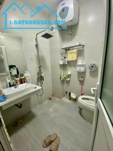 Hiếm_ Ô tô đỗ cửa, 15m ra phố_ Dt: 40m_ Phố Mai Động,TT quận Hoàng Mai. Giá 6.5 tỷ