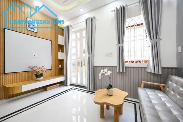 NHÀ ĐẸP FULL NỘI THẤT, F17 GÒ VẤP, HẺM 3M THOÁNG, KHU NỘI BỘ, 4 PHÒNG KHÉP KÍN, 26M2, 3 - 1