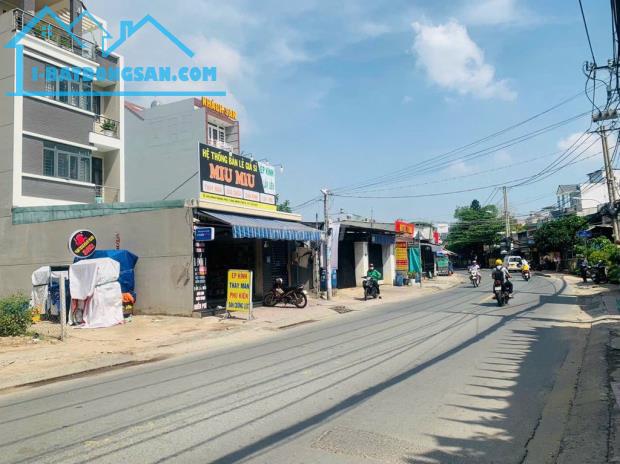 NỢ TIỀN NGÂN HÀNG BÁN GẤP ĐẤT 3 MẶT TIỀN GẦN CHỢ BÌNH CHÁNH