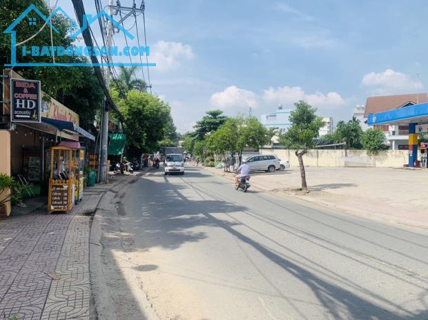 NỢ TIỀN NGÂN HÀNG BÁN GẤP ĐẤT 3 MẶT TIỀN GẦN CHỢ BÌNH CHÁNH - 1