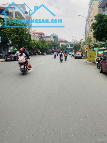 Bán đất đấu giá Mặt phố Bà Triệu. Vị trí KD BẤT CHẤP 24/7, SẦM UẤT NHẤT KHU. LH 0982693883 - 2