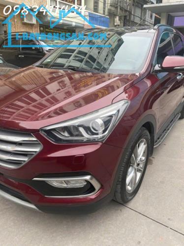 Chính Chủ Cần Bán Xe Santafe 2018 - Giá Cực Rẻ - Liên hệ ngay : 0983411484. - 2