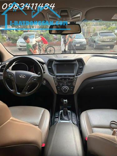 Chính Chủ Cần Bán Xe Santafe 2018 - Giá Cực Rẻ - Liên hệ ngay : 0983411484.