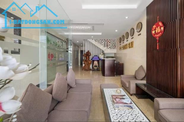 BÁN KHÁCH SẠN CÓ DÒNG TIỀN THU NHẬP KHỦNG. NGAY CON ĐƯỜNG ĐẸP NHẤT CHÂU Á - 4