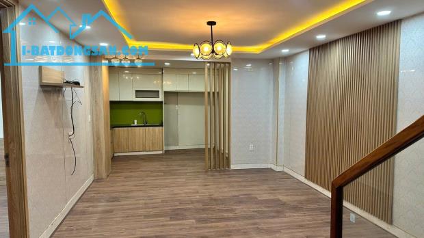 HOT - LÊ DUẨN, 80M2 x 2 TẦNG, PHỐ THỜI TRANG, NHÀ CÒN MỚI VÀO Ở NGAY CHỈ NHỈNH 3 TỶ