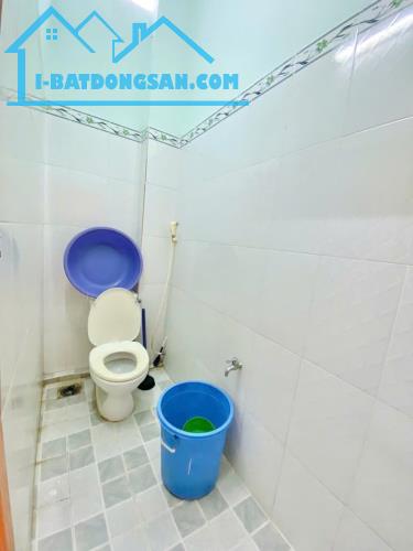 BÁN NHÀ ĐƯỜNG LÝ TUỆ QUẬN TÂN PHÚ - HẺM XE HƠI - 34M2 - NHỈNH 3 TỶ - 3