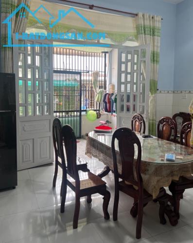 Bán nhà 2T Nguyễn Xiển, Long Bình, 74m2, chỉ 3.2 tỷ , Q9, ngay Vinhomes Grand Park - 1