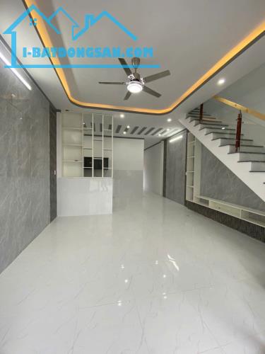 BÁN NHÀ GẦN BỆNH VIỆN DA LIỄU,ĐƯỜNG ĐỒNG KHỞI,100M2,SỔ RIÊNG THỔ CƯ - 1