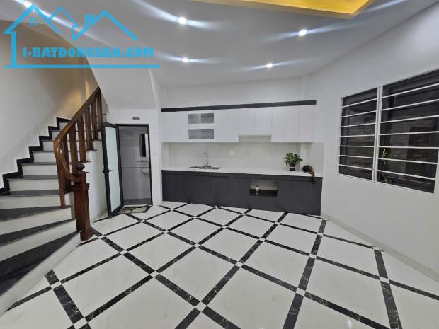 BÁN NHÀ TẠI ÍCH VỊNH VĨNH QUỲNH THANH TRÌ.HN 55M2 LÔ GÓC 4TANG - 3