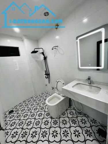 BÁN NHÀ TẠI ÍCH VỊNH VĨNH QUỲNH THANH TRÌ.HN 55M2 LÔ GÓC 4TANG - 5