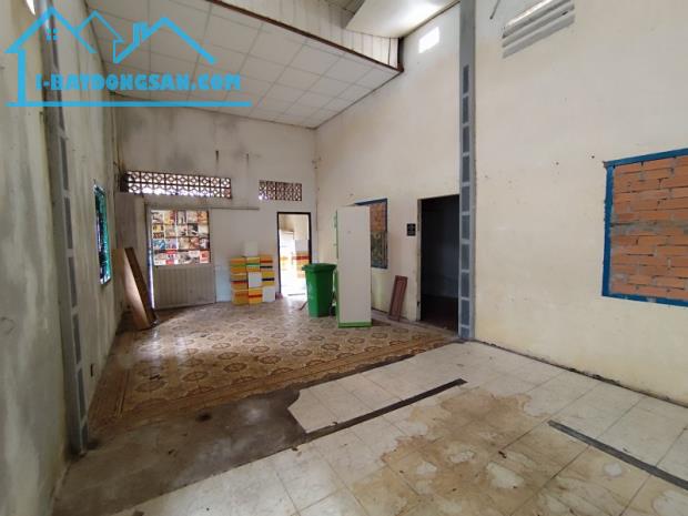 Gấp bán nhà Mặt tiền kinh doanh Quốc lộ 13, Bình Thạnh, dt đất 275m2, chỉ 35 tỷ. - 4