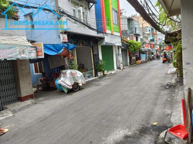 Gấp bán nhà ngang 10m, nền dt 550m2, giá 45 tỷ, gần Mt Quốc lộ 13, Bình Thạnh.