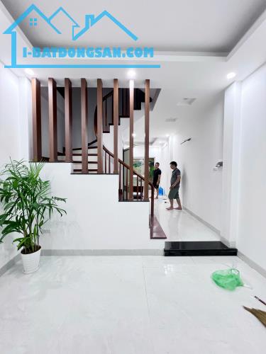 Nhà Lê Trọng Tấn ô tô đỗ cửa, nở hậu, cách phố đúng 60m, DT40m2 xây 5 tầng giá 10.9 tỷ - 1