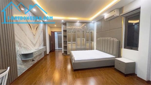 Bán nhà Quang Trung 60m2, 5 TẦNG, nhỉnh 13 tỷ. Ở NGAY - PHÂN LÔ VỈA HÈ - Ô TÔ TRÁNH - DÂN - 4