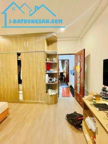 Bán Nhà Út Tịch, Tân Bình, khu Sân Bay, 70m², 4 lầu chỉ nhỉnh 9 tỷ - 4