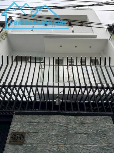 Hẻm 425 Nguyễn Đình Chiểu, P. 5, Q3 ngang 5.6m T 4L giá chỉ 9.4 tỷ