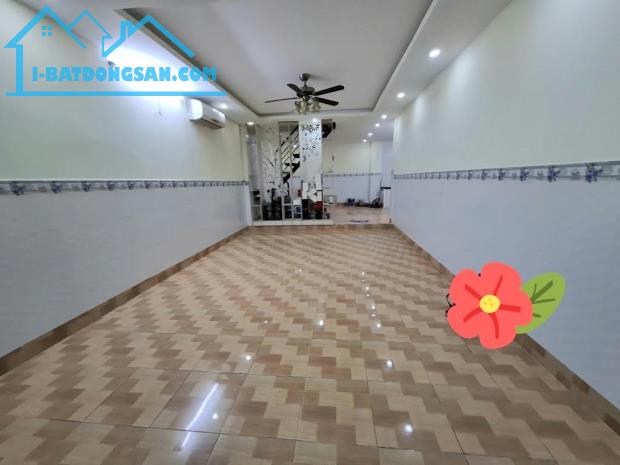 Bán nhà Gò Vấp, sát mặt tiền Phạm Văn Đồng - Trần Bình Trọng, 76M², chỉ hơn 4 tỷ TL - 1