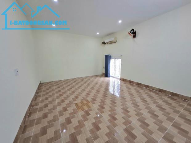 Bán nhà Gò Vấp, sát mặt tiền Phạm Văn Đồng - Trần Bình Trọng, 76M², chỉ hơn 4 tỷ TL - 2