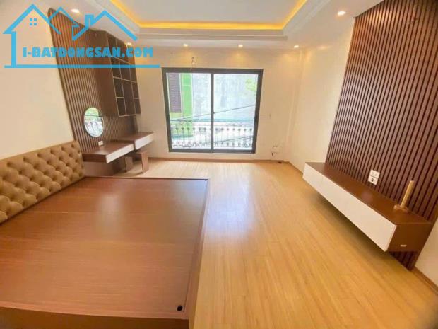 CHỦ CẦN BÁN NHÀ TỪ LIÊM 50M2 - 4 TẦNG - VÀI BƯỚC RA PHỐ - GIÁ 8.4 TỶ - 1