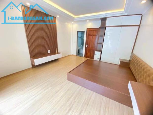 CHỦ CẦN BÁN NHÀ TỪ LIÊM 50M2 - 4 TẦNG - VÀI BƯỚC RA PHỐ - GIÁ 8.4 TỶ - 2