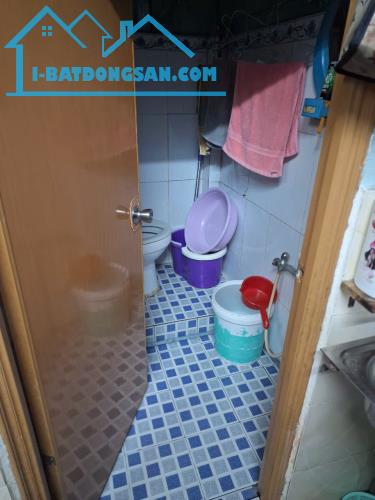 Bán nhà riêng 4,2*11 Dạ Nam 3 tầng 2PN 2wc phường 2 quận 8 giá chỉ 4,6 tỷ - 4