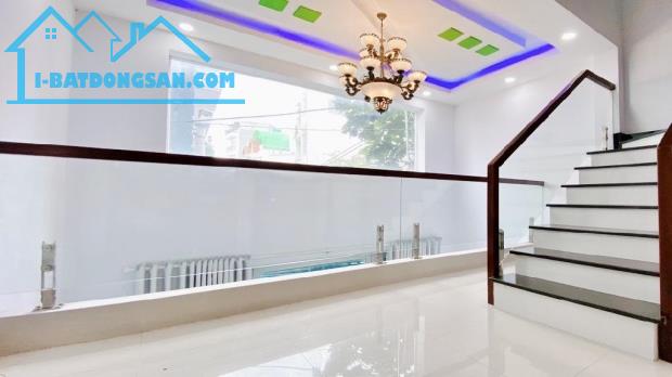 BÁN NHÀ HẺM XE TẢI Nguyễn Sơn, Tân Phú 3 tầng 64m2(4x16). Nhà đẹp ở ngay. Giá chỉ 7,5 tỷ. - 1