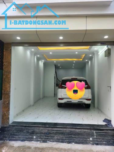 BÁN NHÀ 40M2 XÂY 5 TẦNG- Ô TÔ VÀO NHÀ - ĐỘI 1 - LẠC THỊ - NGỌC HỒI - 4