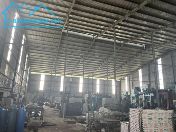 Nhà xưởng 2900m2, giá chỉ hơn 9 triệu 1m2, Đức Hoà Long An - 2