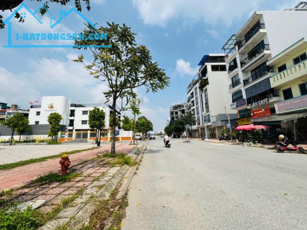 Kinh Doanh - Ở Đẳng Cấp, View Công Viên, Nhà 2 Mặt Tiền, Vỉa Hè, Vị Trí VIP. - 4