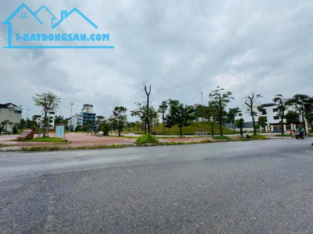 Kinh Doanh - Ở Đẳng Cấp, View Công Viên, Nhà 2 Mặt Tiền, Vỉa Hè, Vị Trí VIP. - 2