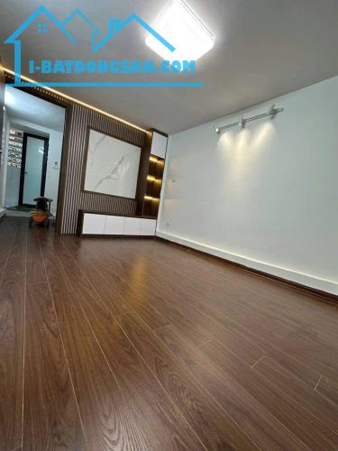 Bán nhà đẹp phố Giảng Võ 32m2 4tầng mặt tiền 3.2m nhỉnh 4tỷ Đống Đa - 1