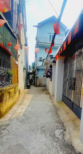 NHÀ VỊ TRÍ ĐẸP GẦN MẶT PHỐ THANH AM LONG BIÊN - 5TẦNG 4PN 32M2 - CHỈ 4,95 TỶ TL. - 5